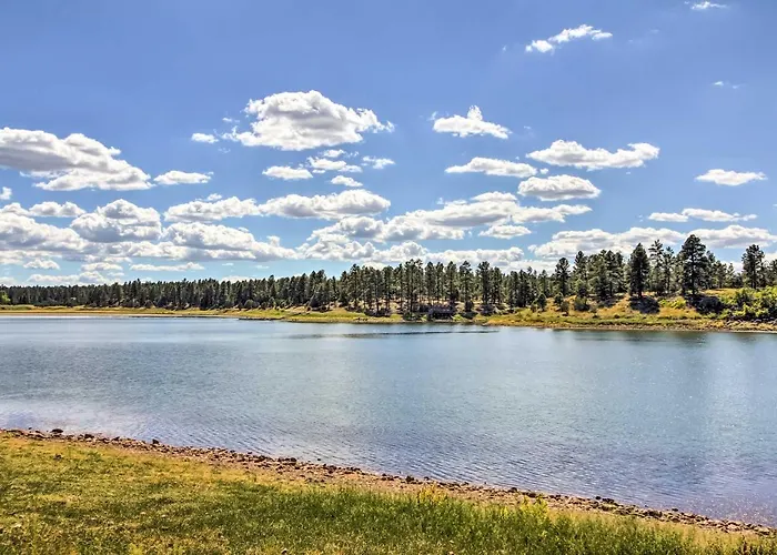 3 Mi To Fool Hollow Lake: Romantic Show *